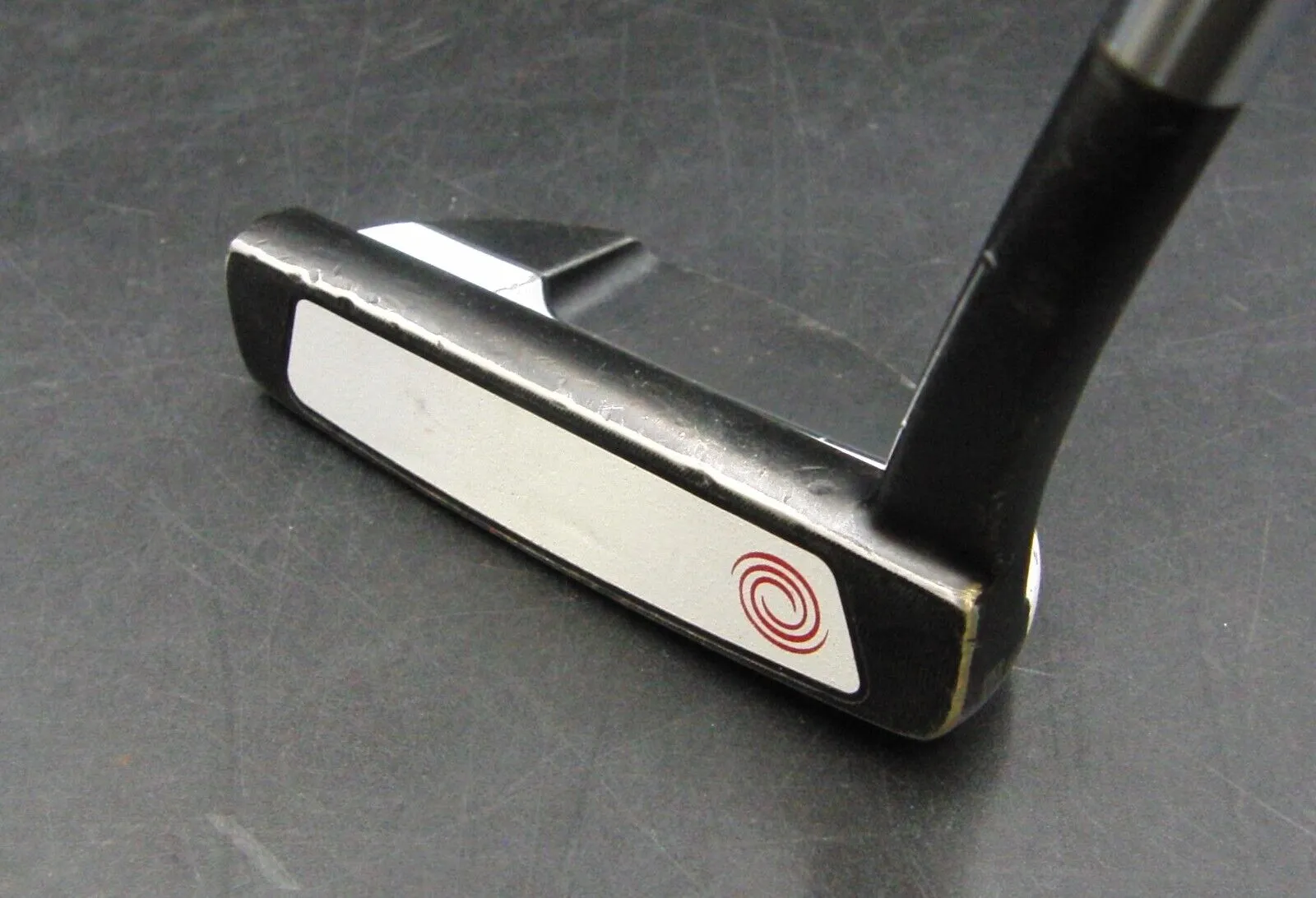 Odyssey VERSA 9 Putter 86.5cm Playing Length Steel Shaft Odyssey Grip 8 Odyssey VERSA 9 Putter 86.5cm Playing Length Steel Shaft Odyssey Grip - Image 6