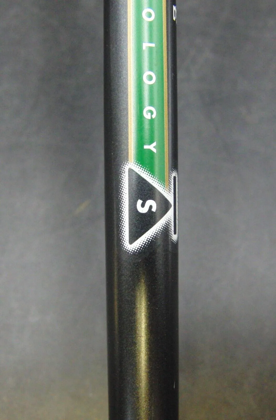 Titleist Titanium 975D 7.5° Driver Stiff Graphite Shaft Titleist Grip 7 Titleist Titanium 975D 7.5° Driver Stiff Graphite Shaft Titleist Grip - Image 5