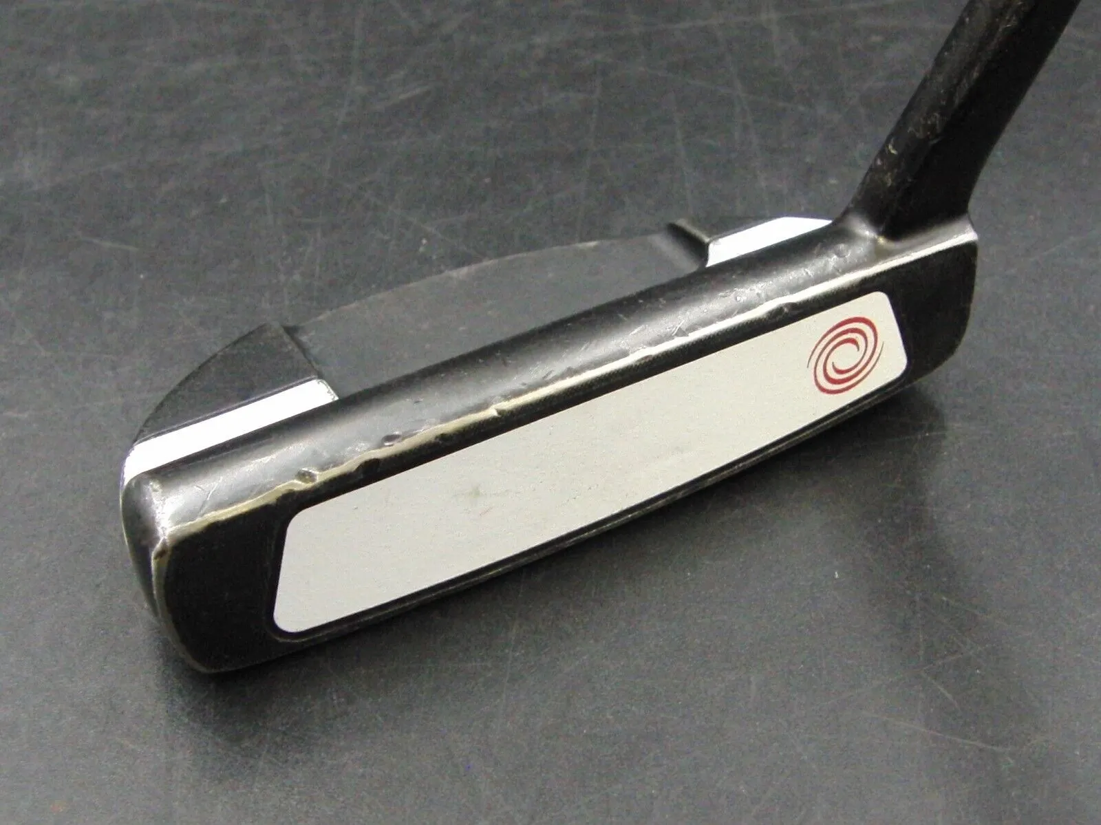 Odyssey VERSA 9 Putter 86.5cm Playing Length Steel Shaft Odyssey Grip 7 Odyssey VERSA 9 Putter 86.5cm Playing Length Steel Shaft Odyssey Grip - Image 5