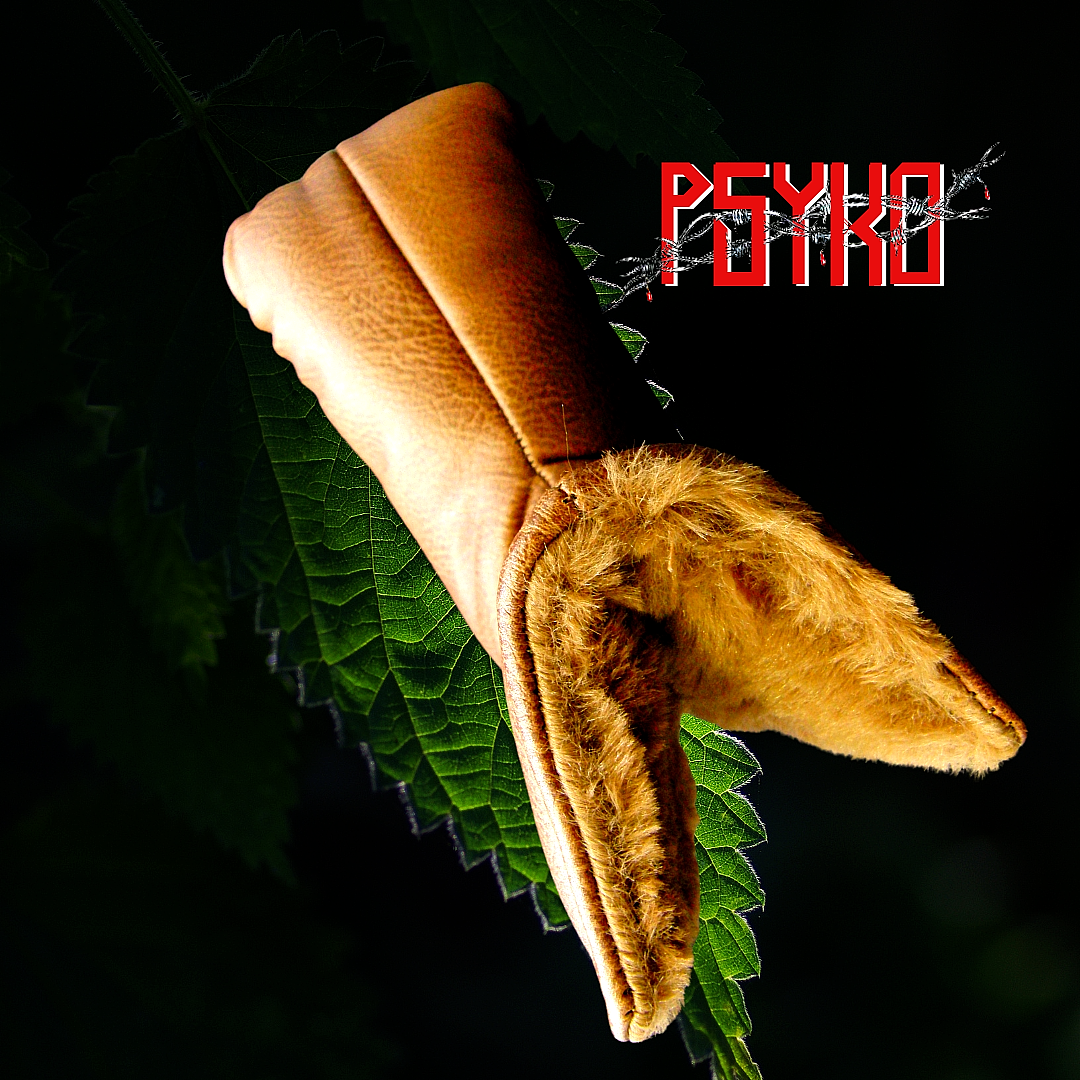 Luxury PSYKO GOLF Embroidered PU Leather Putter Head Cover Furry Lining 4 Luxury PSYKO GOLF Embroidered PU Leather Putter Head Cover Furry Lining - Image 2